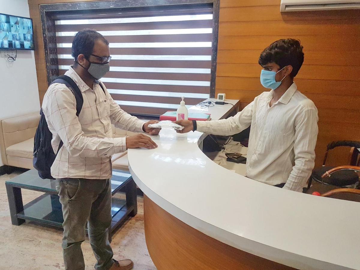 Hotel Aerocity Purple Orchid Yeni Delhi Dış mekan fotoğraf