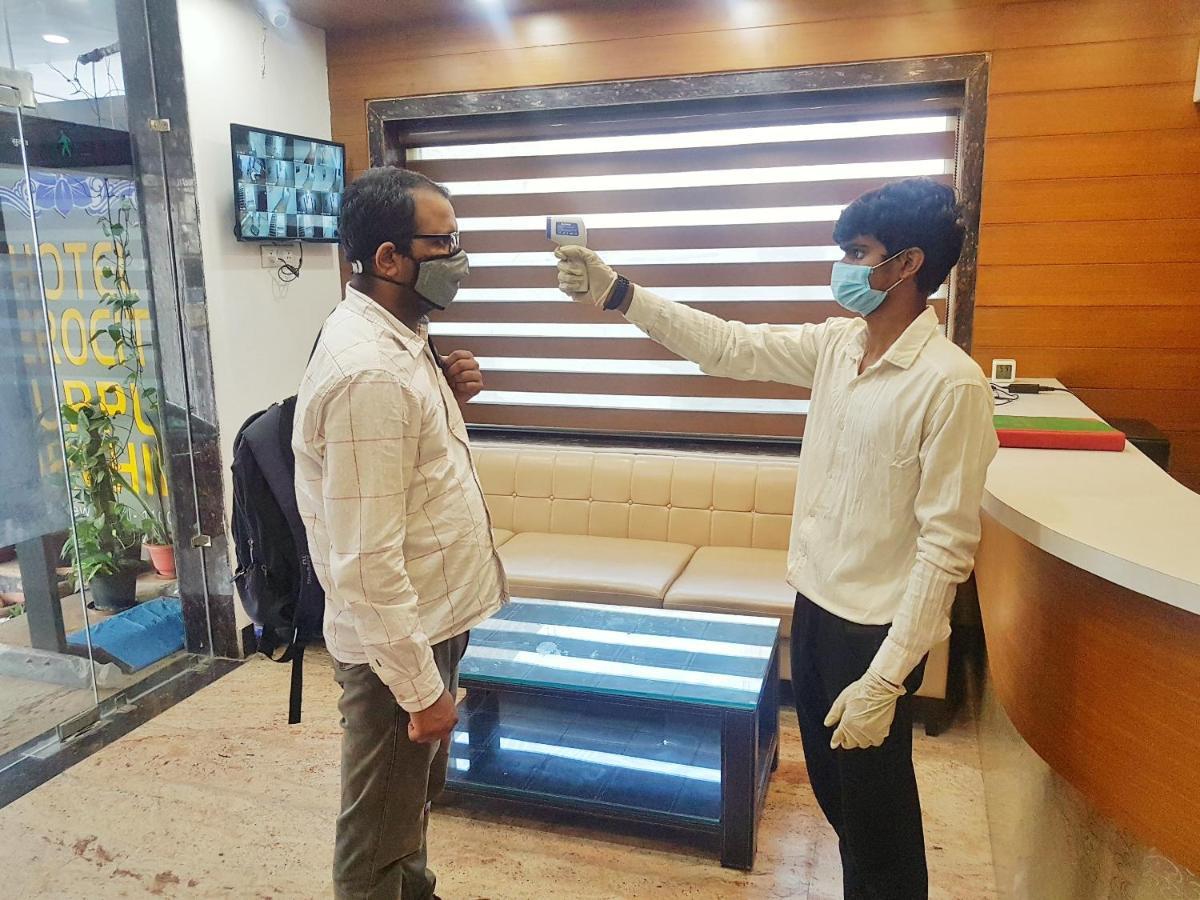 Hotel Aerocity Purple Orchid Yeni Delhi Dış mekan fotoğraf