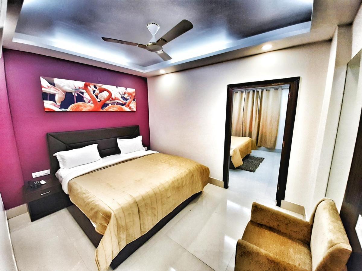 Hotel Aerocity Purple Orchid Yeni Delhi Dış mekan fotoğraf